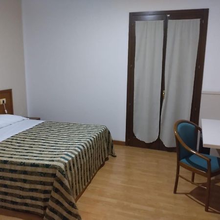 Hotel Nicolaj โปลีญาโนอามาเร ภายนอก รูปภาพ