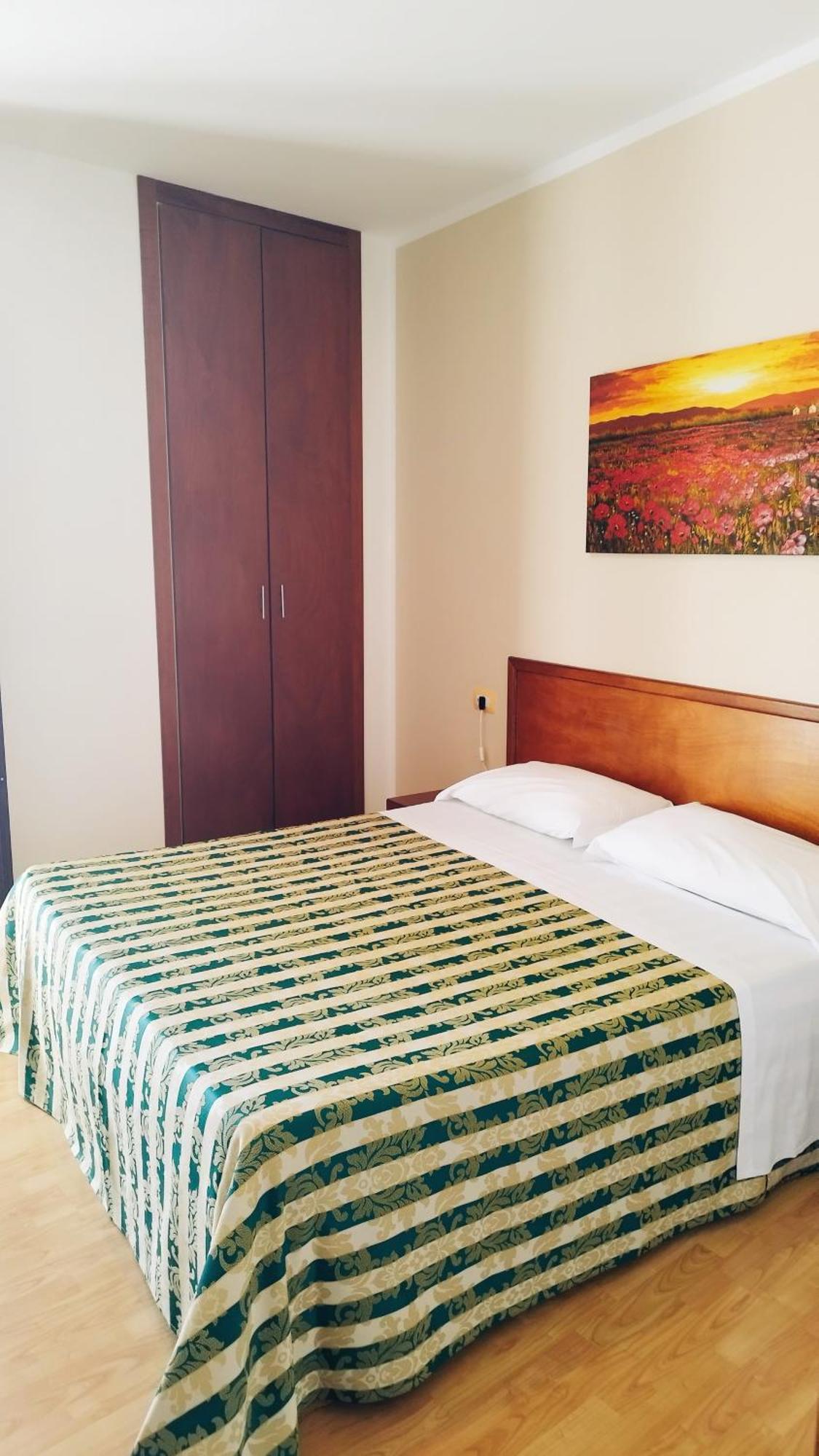 Hotel Nicolaj โปลีญาโนอามาเร ภายนอก รูปภาพ