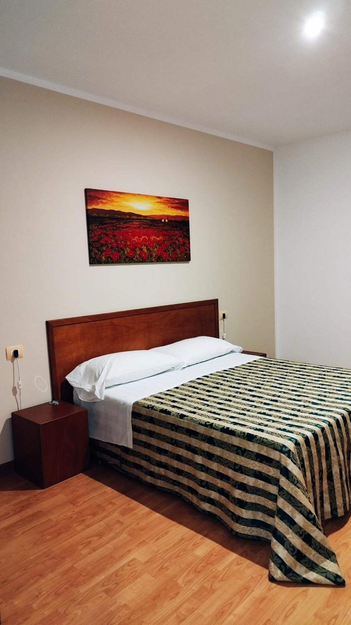 Hotel Nicolaj โปลีญาโนอามาเร ภายนอก รูปภาพ